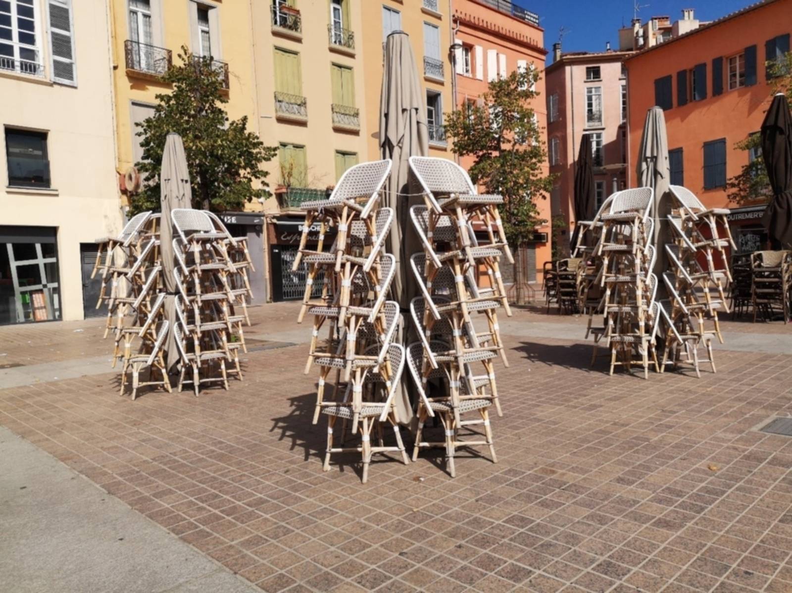 Perpignan, Café auf dem Place de la République