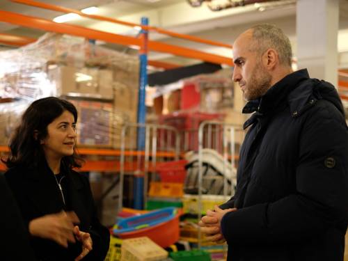 Oberbürgermeister Belit Onay im Gespräch mit der Generalkonsulin der Republik Türkei in Hannover, Gül Özge Kaya.