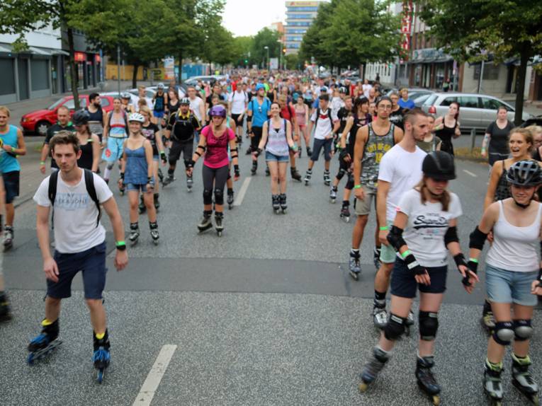 Skater auf der Otto-Brenner-Straße